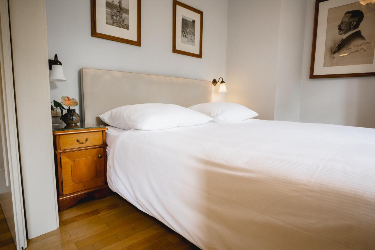 Residenz Weingut Schloss Reinhartshausen Bed & Breakfast Eltville am Rhein Exterior foto