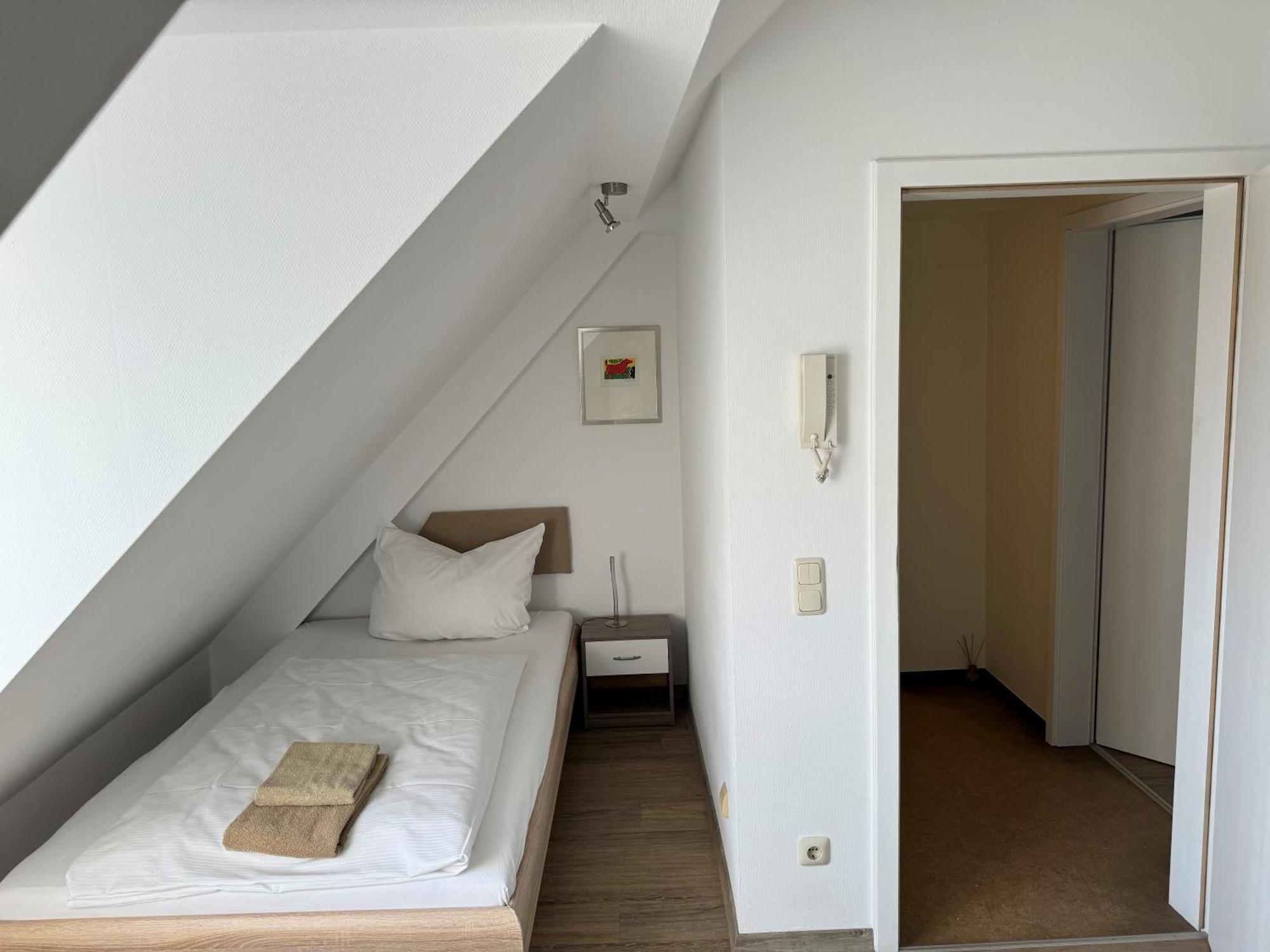 Residenz Weingut Schloss Reinhartshausen Bed & Breakfast Eltville am Rhein Exterior foto